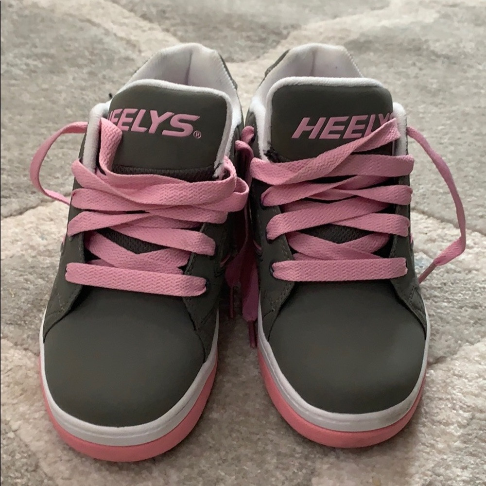Girls Heelys size 3 youth